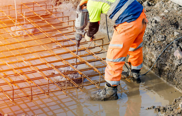 Best Concrete Retaining Walls in Lakin, KS